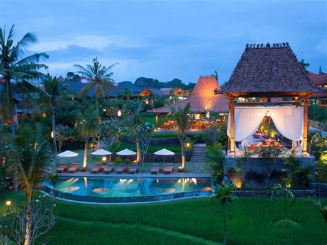 The Best Baao Resorts .